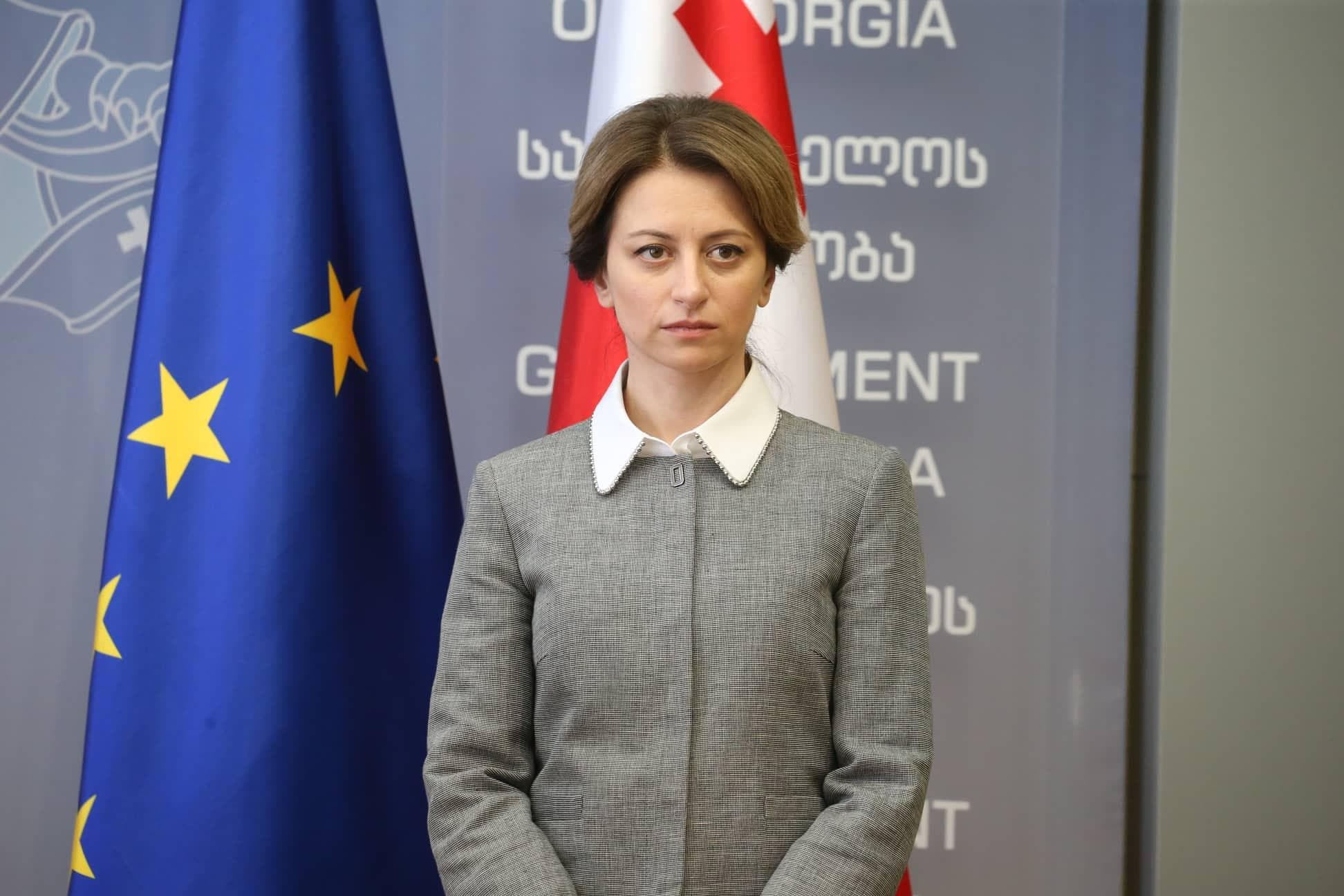 Gürcüstanda yeni dərs ilinin vaxtında bərpa olunacağı gözlənilir