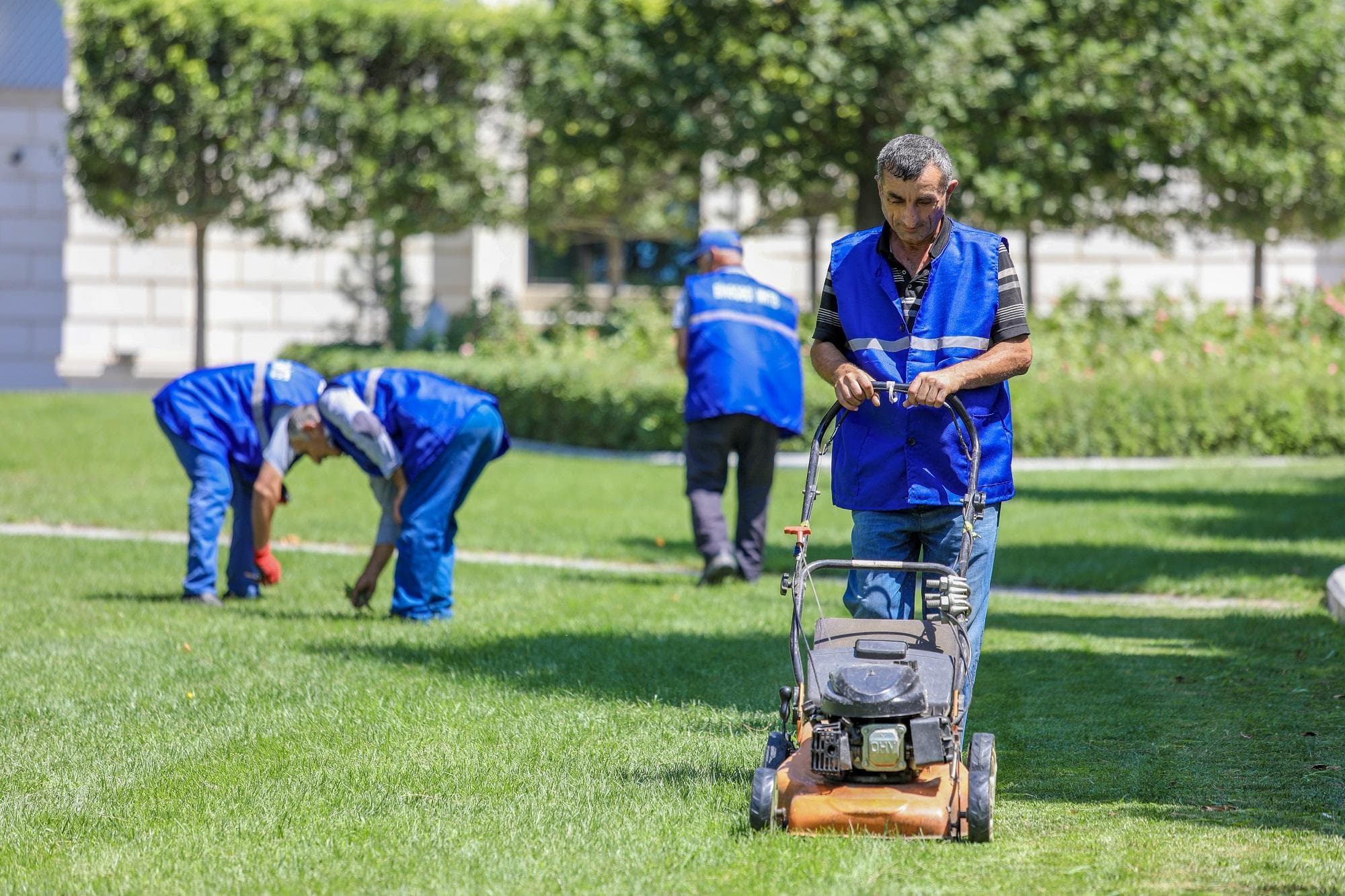 Ödənişli ictimai iş yerlərinin sayı 90 minə çatdırılıb