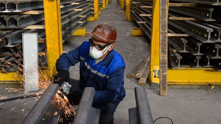 Azərbaycanda orta aylıq əməkhaqqı 23% artıb
