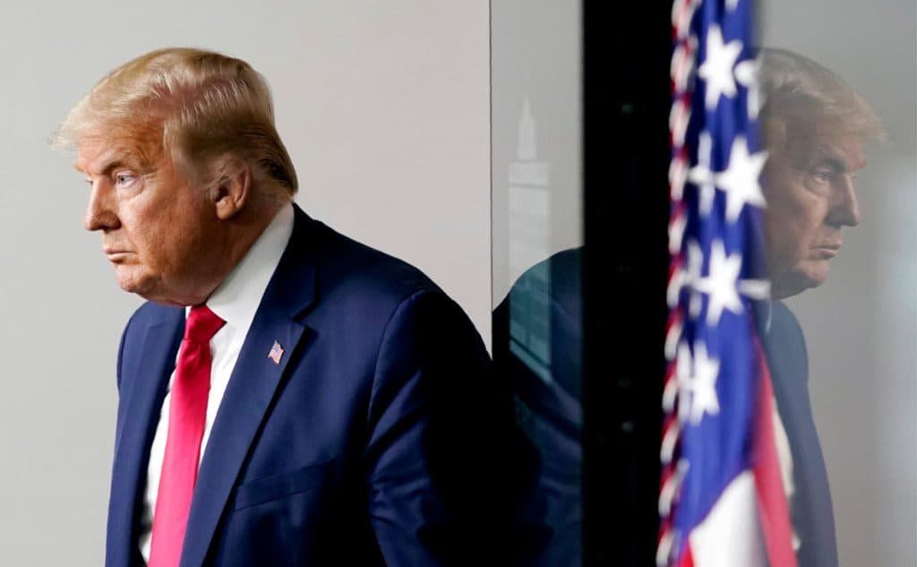Trump, Çin şirkətlərinə yeni qadağaların tətbiq edilməsinə icazə verib