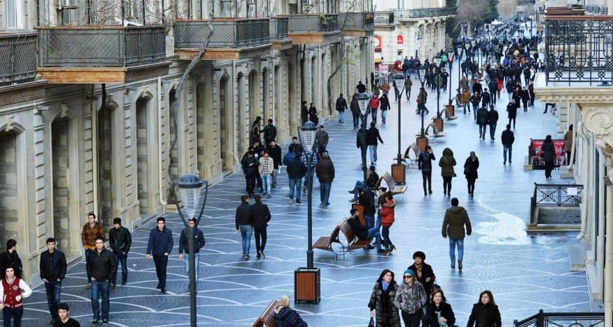 Azərbaycan əhalisinin sayı 10 milyon 95 min 894 nəfərə çatıb
