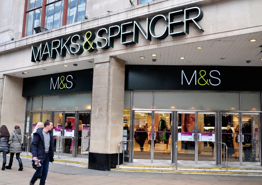 Marks & Spencer son 3 ayda 7000 işçini ixtisar edib