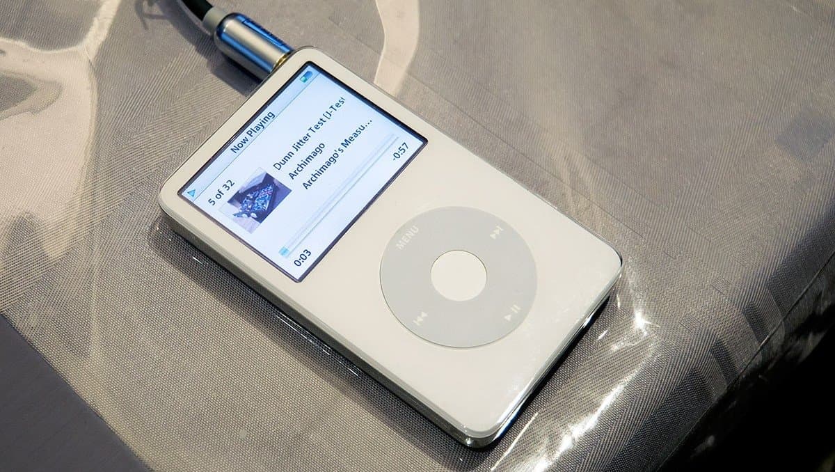 Apple ABŞ hökuməti ilə birgə casusluqda istifadə ediləcək iPod istehsal edəcək