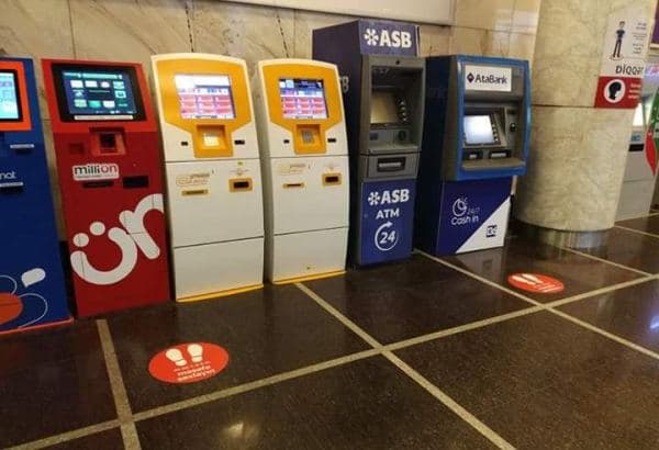 Metronun bu stansiyalarının vestibülləri ödəmə terminallarından istifadə üçün açıq olacaq