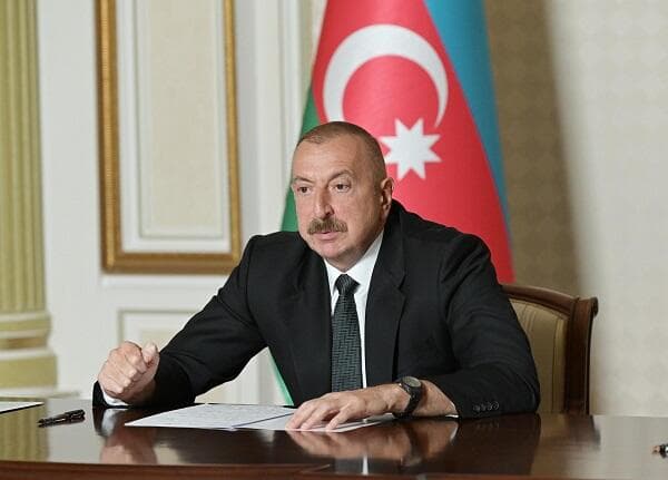 Prezident çağırış etdi: Azərbaycana vəsait qoyun...