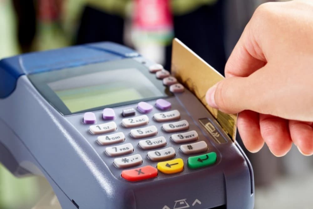 Azərbaycanın nağdsız valyuta bazarında əməliyyatların həcmi 5% artıb