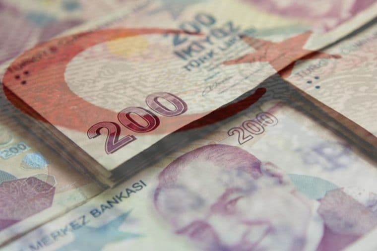 Türkiyə iqtisadiyyatı 10% kiçilib