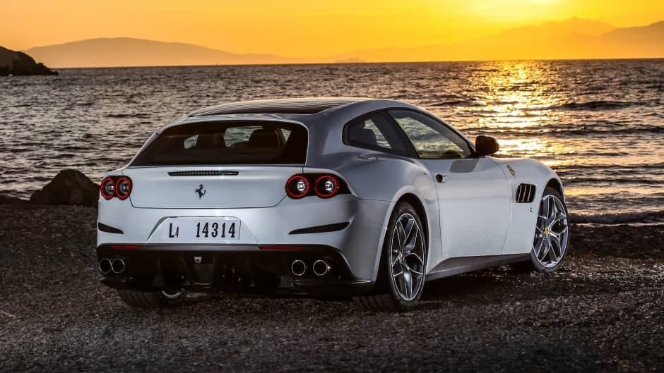 Ferrari pandemiyaya görə bu modelindən imtina etməyəcək