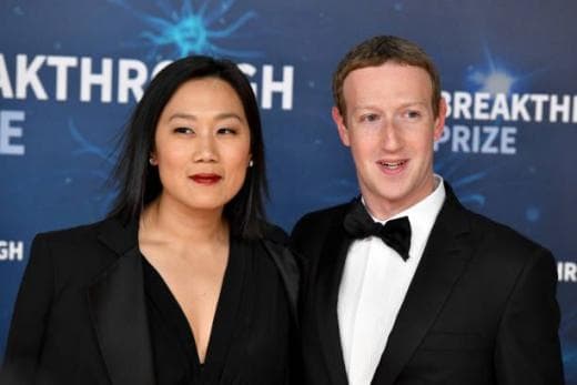 Zuckerberg və xanımı, ABŞ-da prezident seçkilərinə görə 2 ştata 300 milyon dollar bağışlayıb