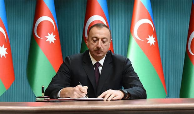 Daşınar əmlakın yüklülüyünün dövlət reyestrindən istifadəyə görə istifadə haqları azaldılıb