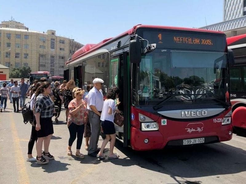 İctimai nəqliyyat iki gün işləməyəcək
