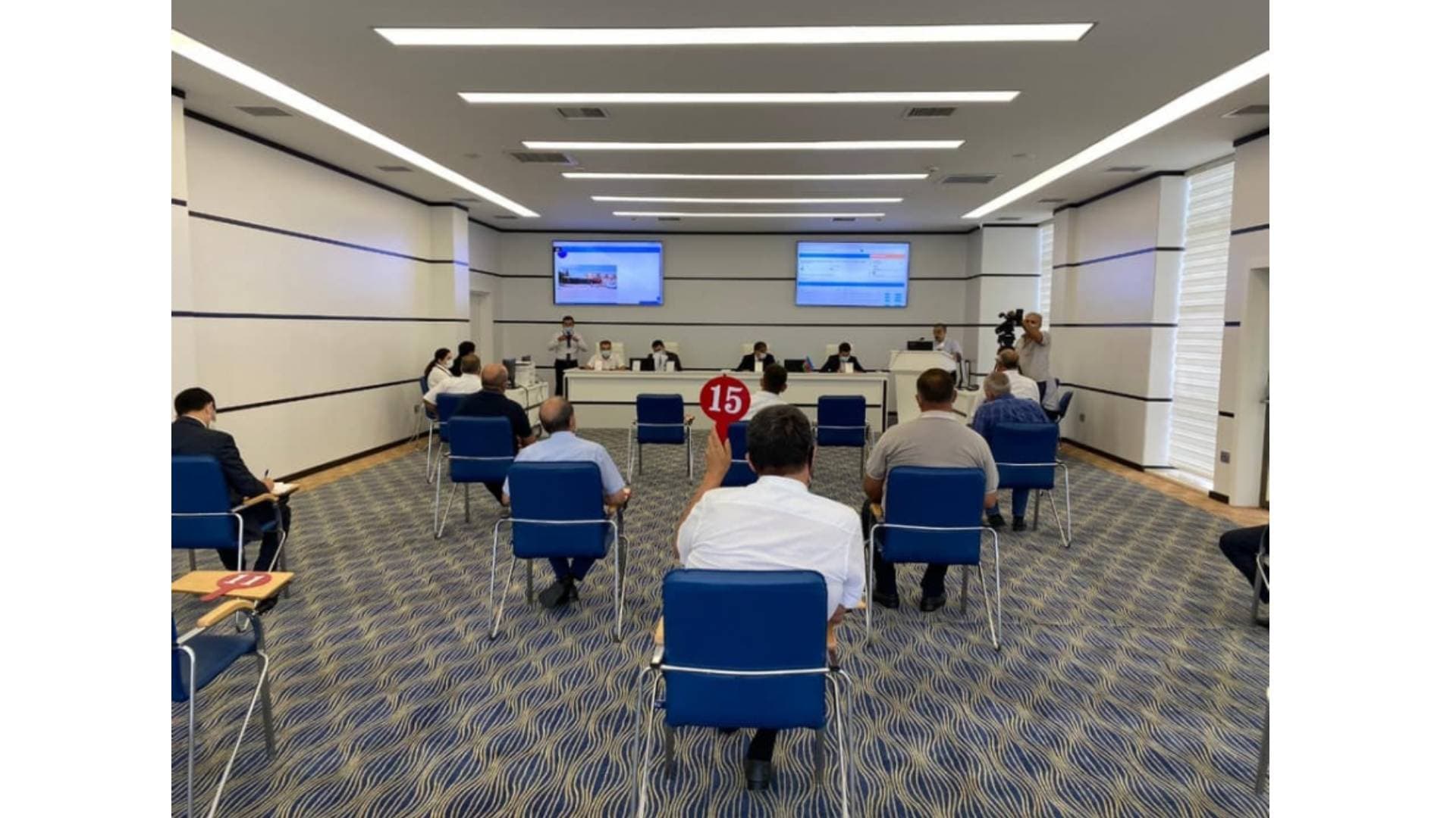 Azərbaycanda 14 dövlət əmlakı özəlləşdirildi