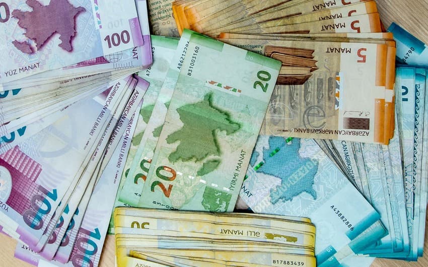 Gələn ilin dövlət büdcəsi layihəsi Hesablama Palatasına təqdim olunub