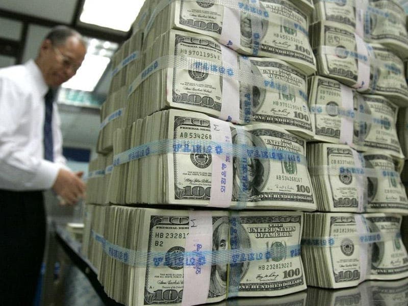 İngiltərənin sığorta şirkəti filialını 2 milyard dollara satdı