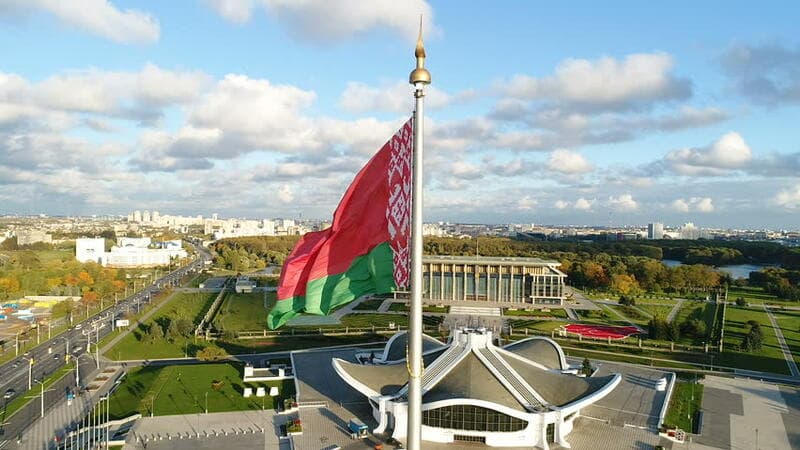 Belarus iki ölkə ilə sərhədlərini bağladı