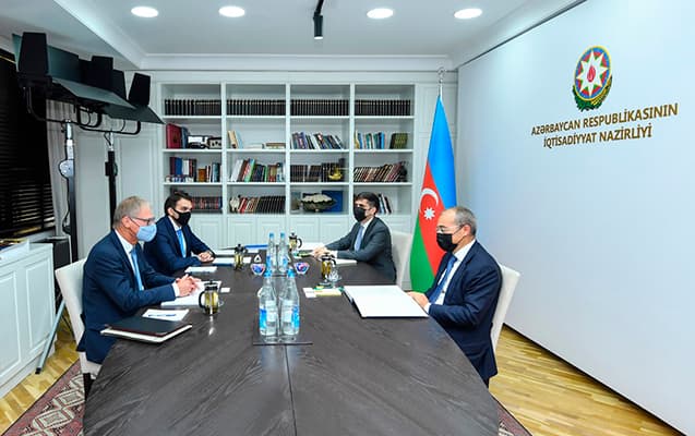 Mikayıl Cabbarov alman səfirlə görüşdü