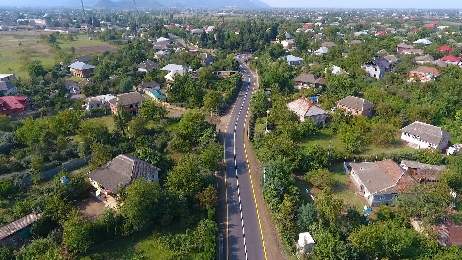 Lənkəranda ümumi istifadədə olan 38 km yol yenidən qurulub