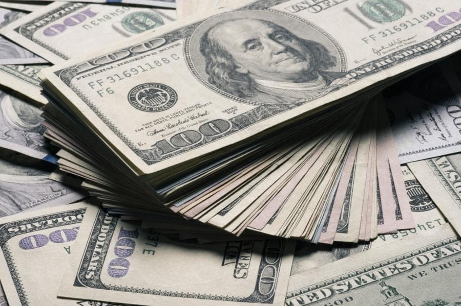 Dolların sabaha olan rəsmi məzənnəsi açıqlanıb