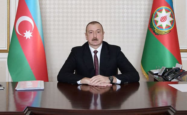 Prezident Azərbaycan Dövlət İqtisad Universitetinin professoru ilə bağlı SƏRƏNCAM