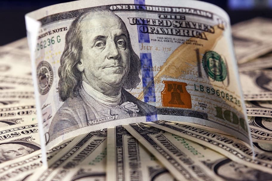 Dolların sabaha olan rəsmi məzənnəsi AÇIQLANIB