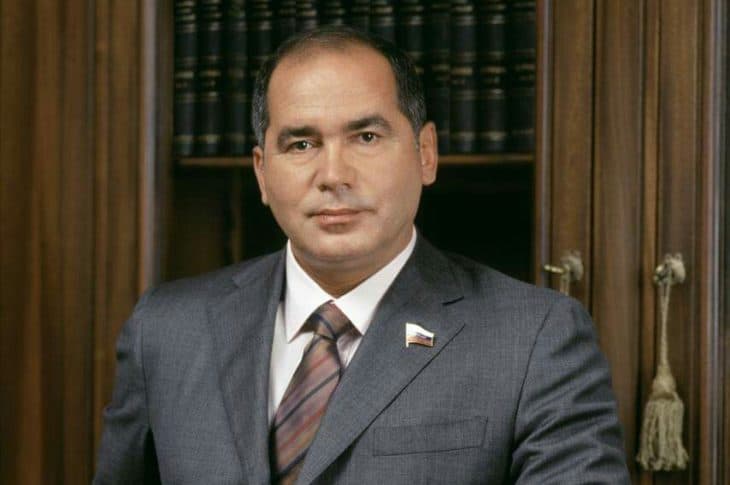 Fərhad Əhmədov erməni biznesmenin Putinə müraciətinə münasibət bildirib