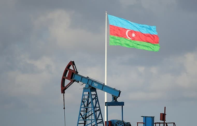 Azərbaycan nefti ucuzlaşıb