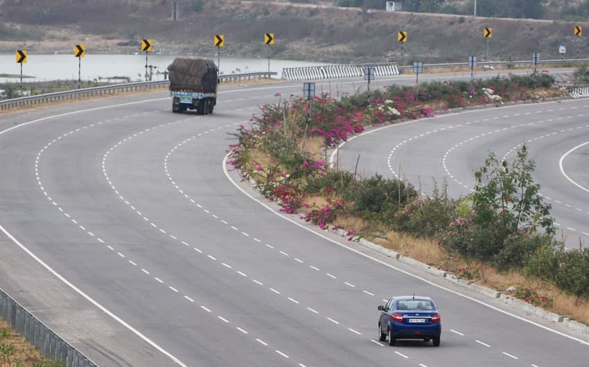Bakıda sıxlığı aradan qaldırılması üçün xarici həlqəvi yollar salınacaq