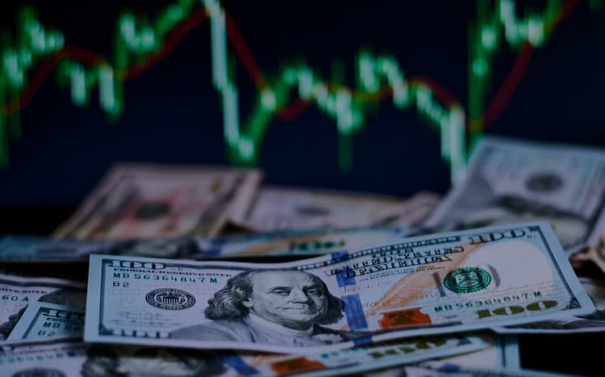 ABŞ dollarının çökəcəyi proqnozlaşdırılır
