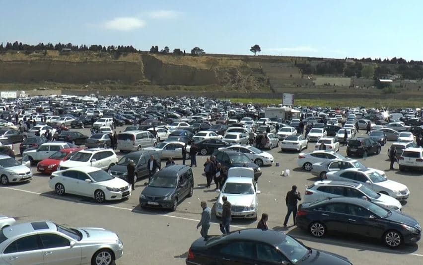 Maşın bazarında avtomobillərin QİYMƏTLƏRİ