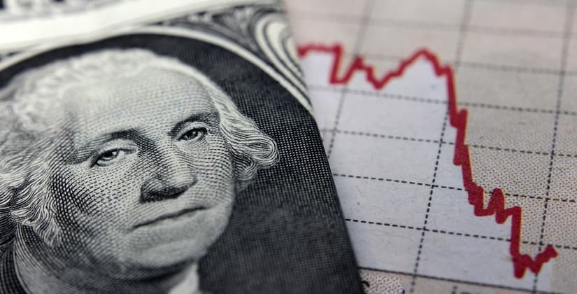 Dolların çökməsinin səbəbi ABŞ borcunun artması deyil