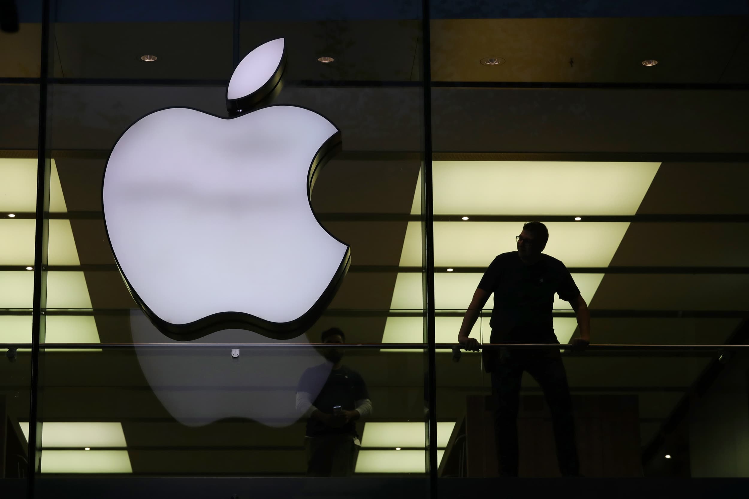 Apple, 8-ci ildir ki, dünyanın ən qiymətli markası olaraq qalır - Interbrand