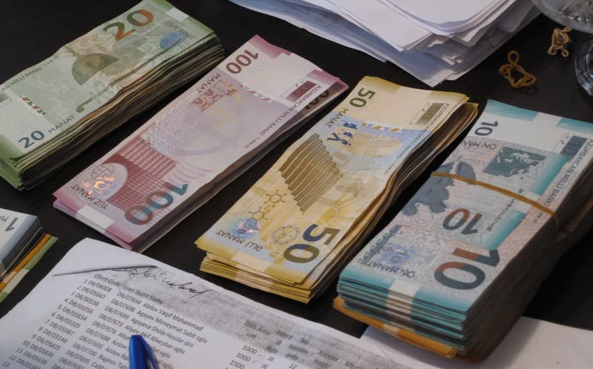 Azərbaycanın dövlət büdcəsinin kəsiri proqnozdan 41% az olub