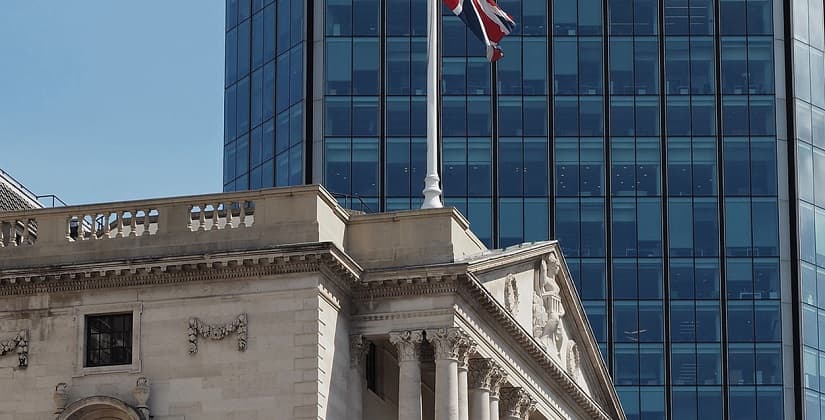 BoE: Korona xərclərə mənfi təsir etməyib