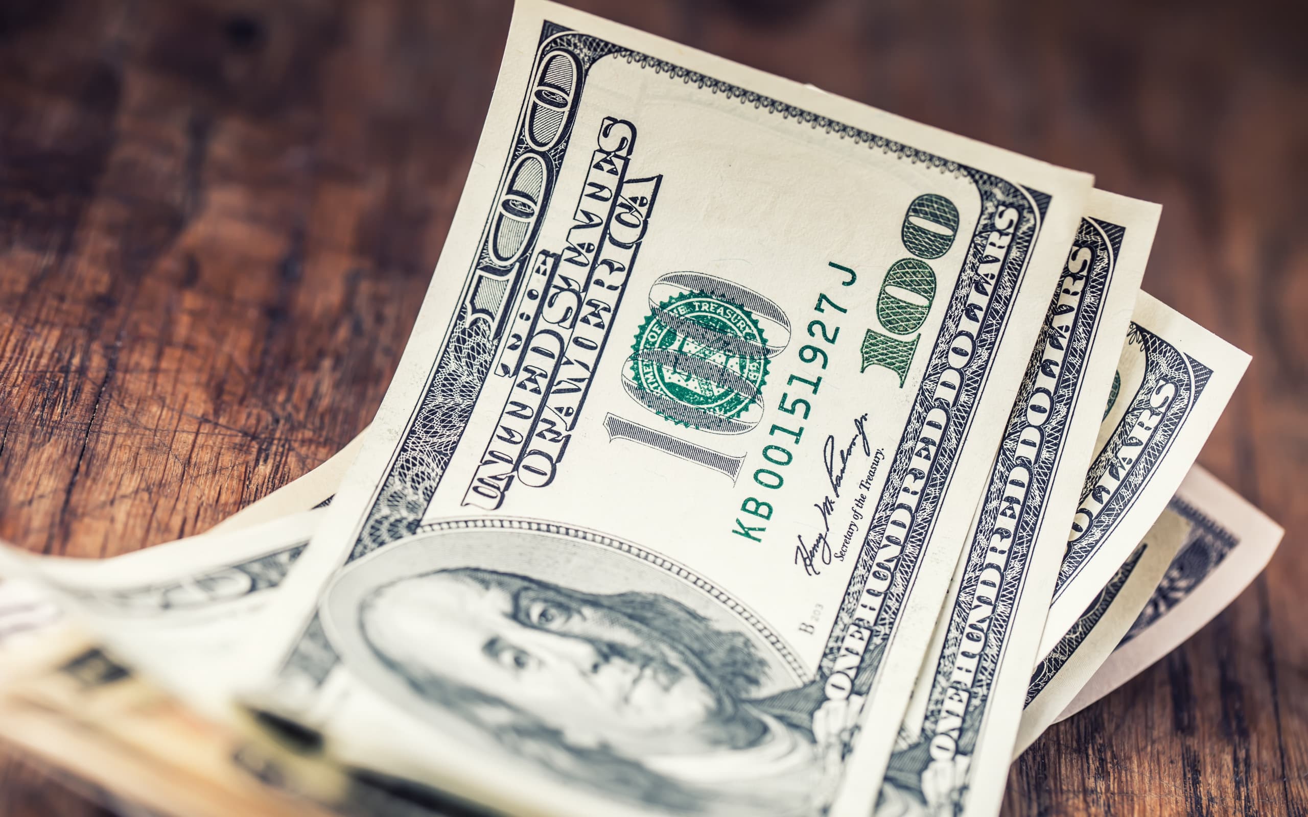 Dollar son iki ilin minimumuna doğru