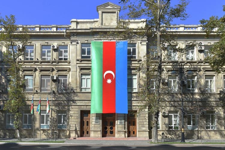 Azərbaycan "Facebook" şirkətinə müraciət ünvanlayıb