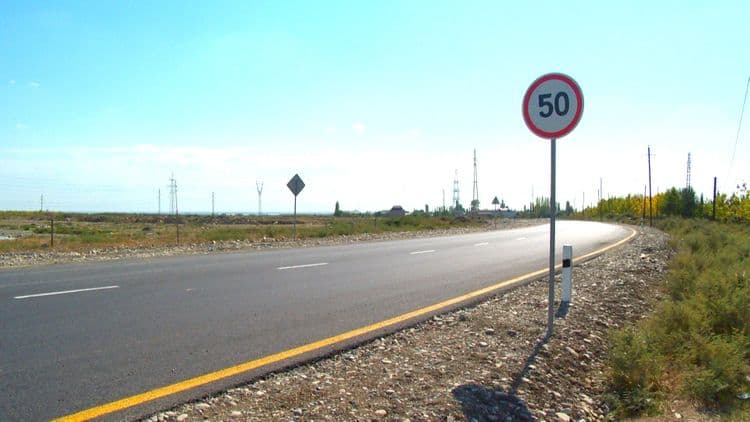 Ağsuda 9 yaşayış məntəqəsini birləşdirən yollar yenidən qurulub