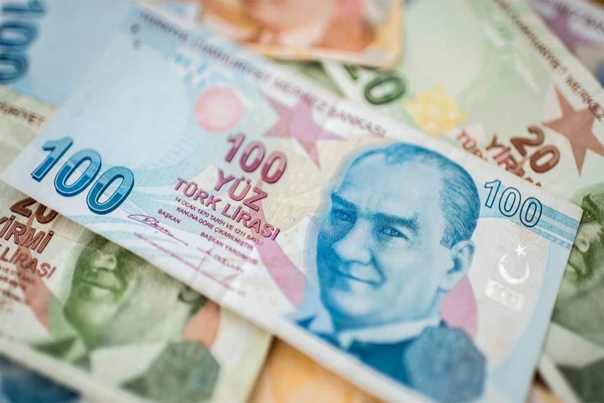 Lirə ucuzlaşıb