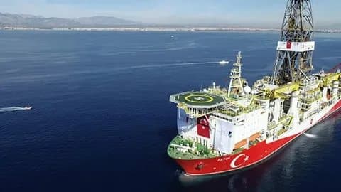 Türkiyə Qara dənizdə kəşfiyyat qazma işlərinə hazırlaşır
