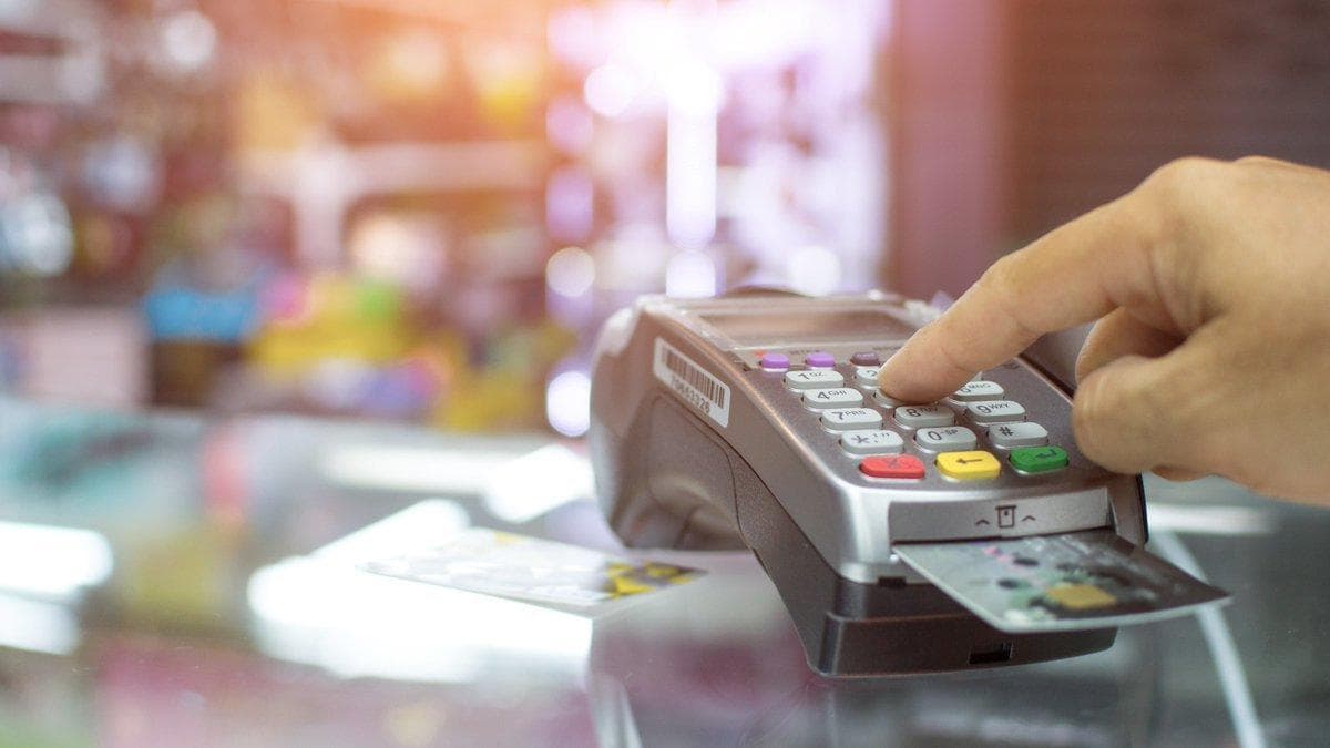Azərbaycanda POS-terminalların sayı AÇIQLANIB
