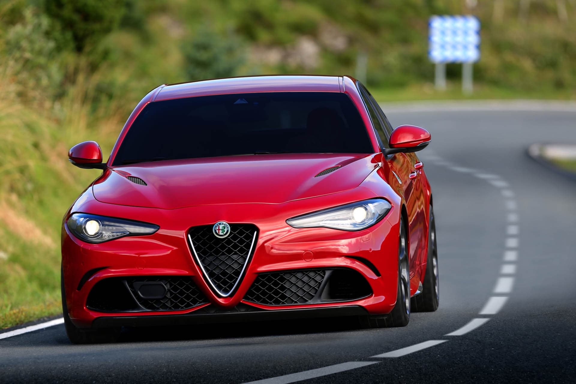 Maşın bazarında Alfa Romeo avtomobillərinin QİYMƏTLƏRİ