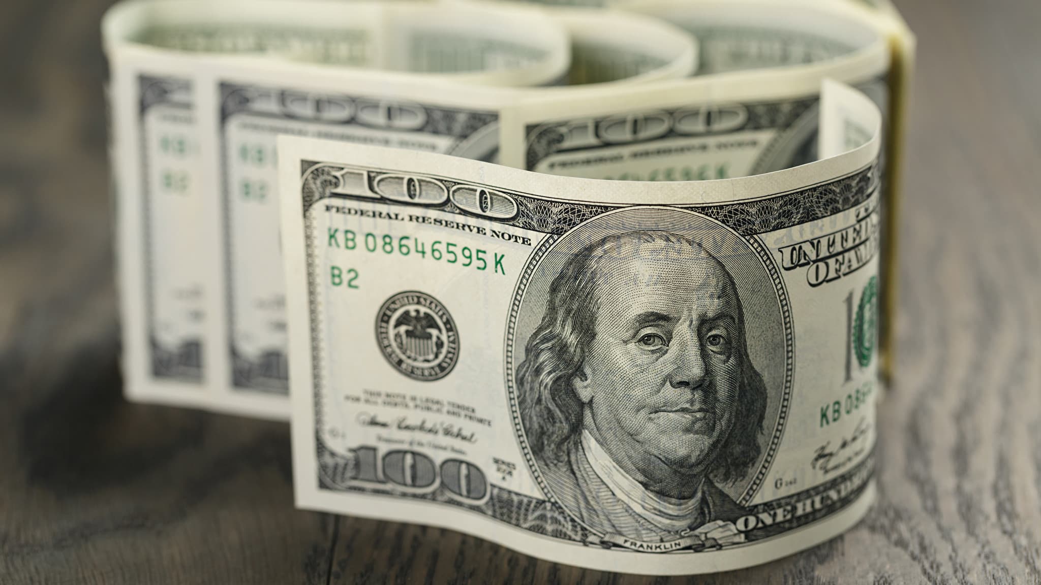 Dolların sabaha olan rəsmi məzənnəsi AÇIQLANIB
