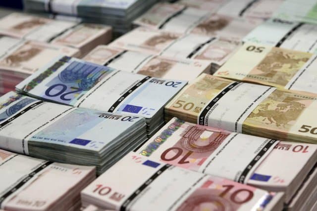 Məşhur sığorta şirkətinin xalis gəliri 2 milyard avrodan çox olacaq