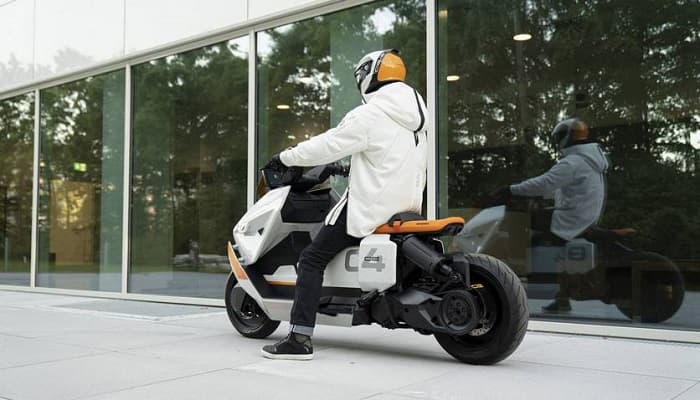 BMW şirkəti şəhəriçi elektrikli motosiklet konseptini yaradıb -VİDEO