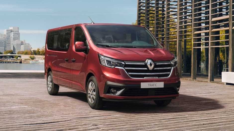 Renault Trafic minivenini YENİLƏYİB