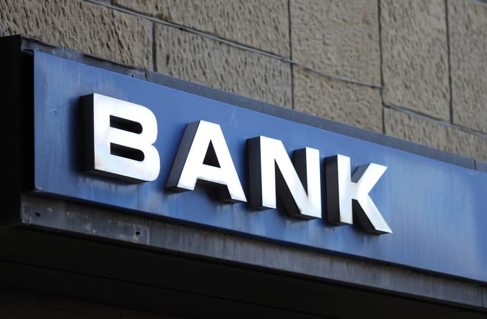 Azərbaycanda bank sektorunun kredit qoyuluşları 2%-dən çox artıb