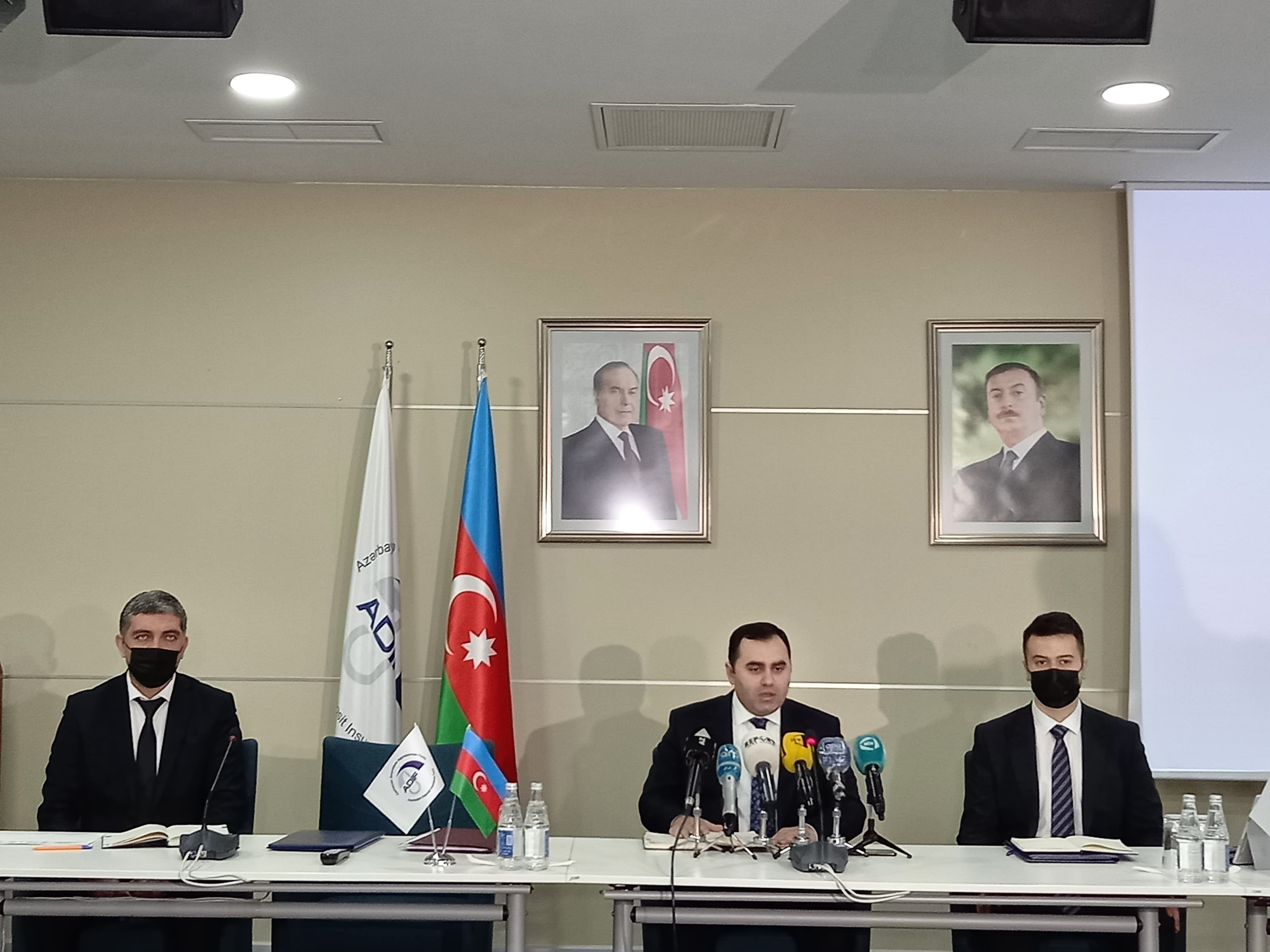 Tural Piriyev:Aprel ayının 1-i tarixinə əmanətlərin tam sığortalanması mexanizmi qüvvədə qalacaq