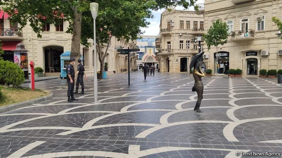 Sərt karantin rejimində yalnız bu sahələr fəaliyyət göstərəcək - Siyahı