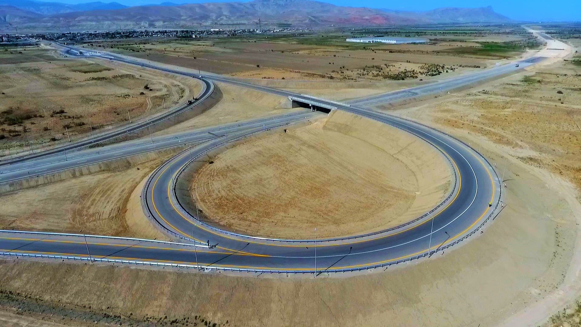 Yeni ödənişli avtomagistralın 30 km-lik hissəsinin tikintisi başa çatıb