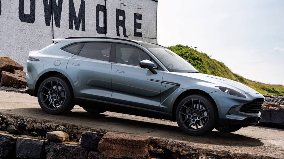 Aston Martin xüsusi seriyasını viskiyə həsr edib - FOTO