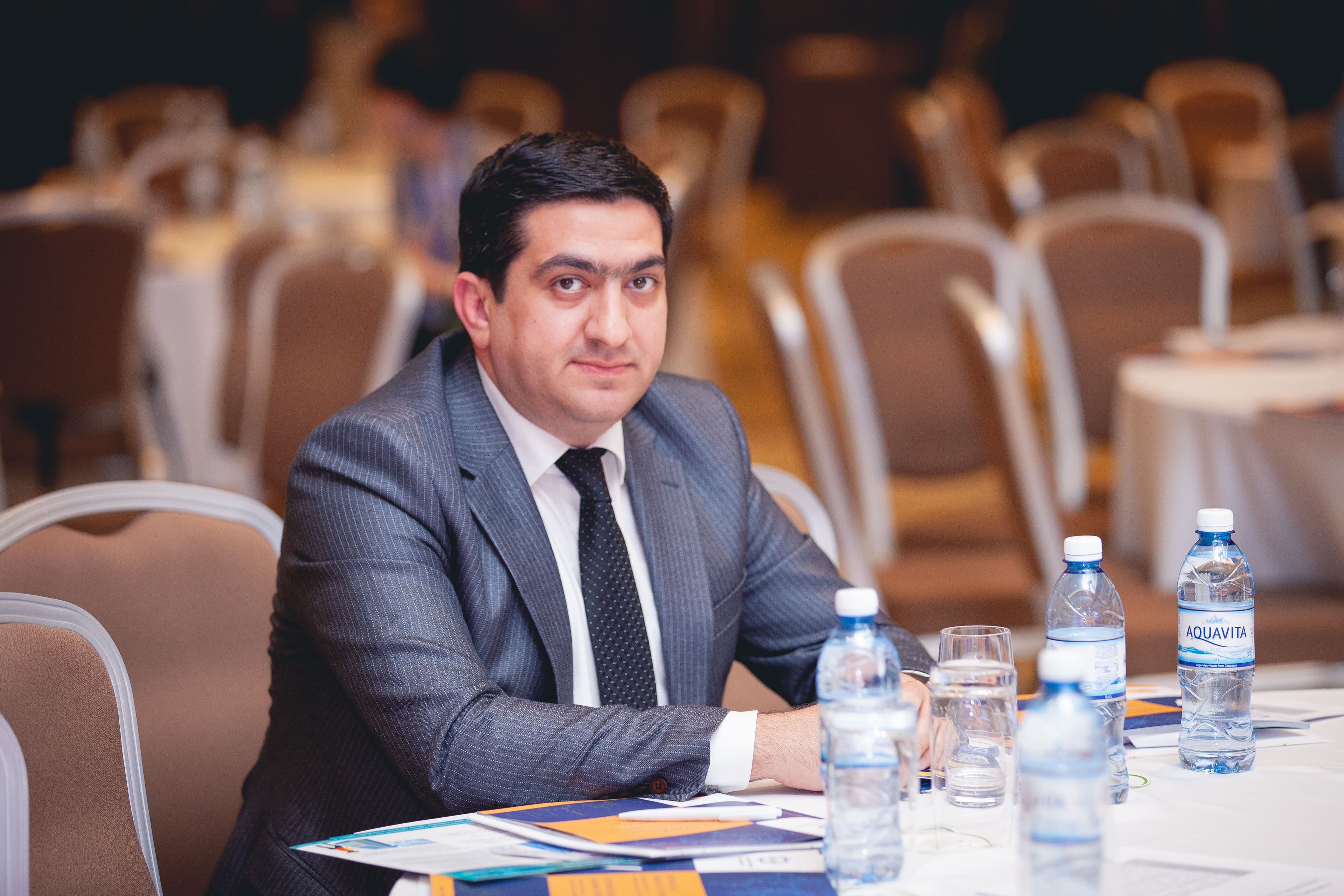 Elnur Quliyev: Hansı bankların likvidliklə bağlı problemi olur?